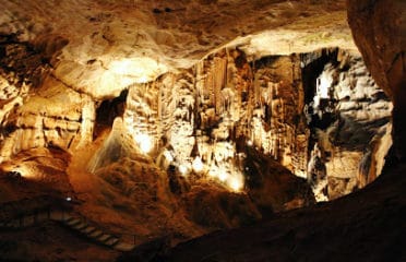 Grotte de Saint Marcel