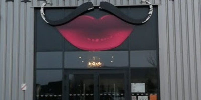 Cabaret Moustache