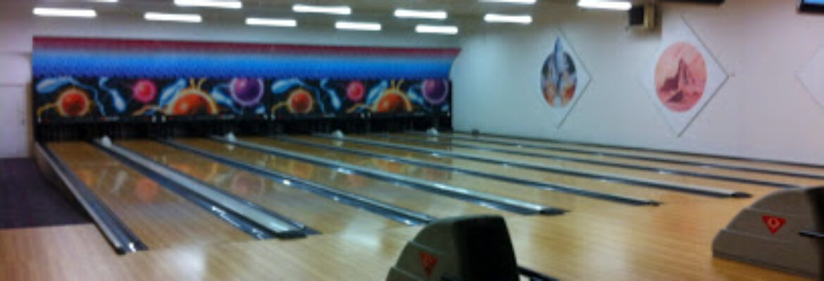 The Strike Bowling Redon