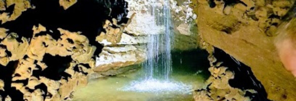 Grottes d’Azé