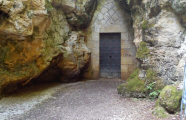 Grotte de Pair-non-Pair