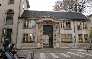 Musée des Tissus et des Arts Décoratifs