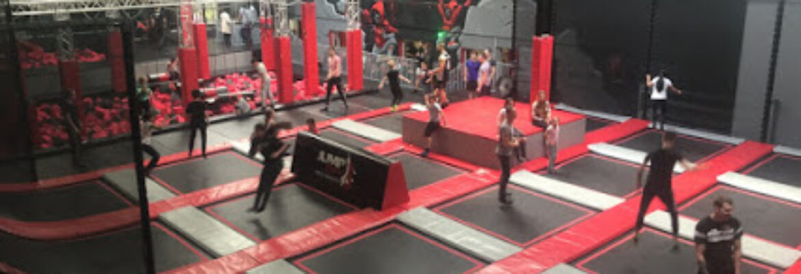 Jump City Trampoline Parc 77